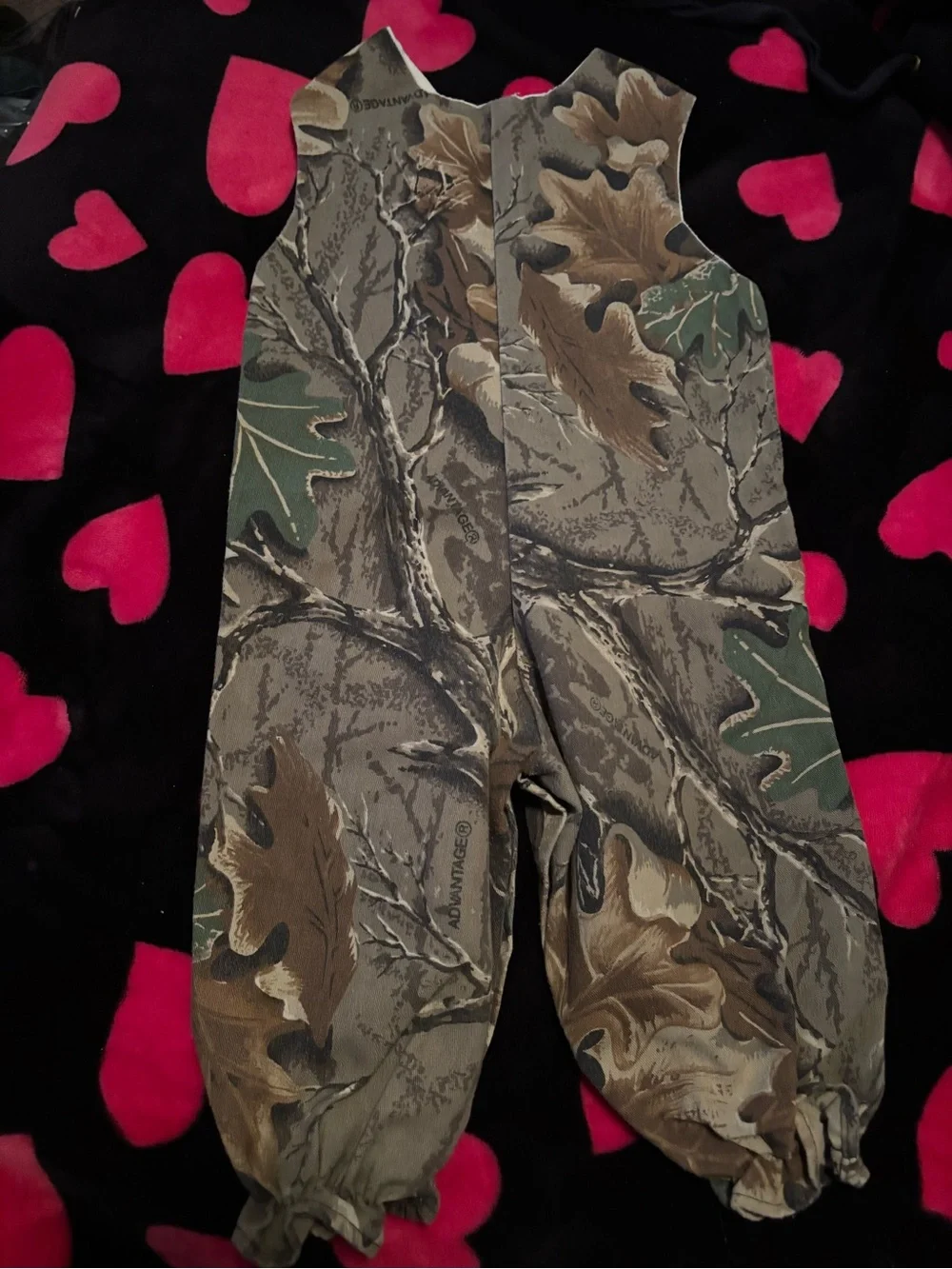 Girls' Camo “Daddy’s Little Dear”Overalls with Bow-Trim Pockets A00391